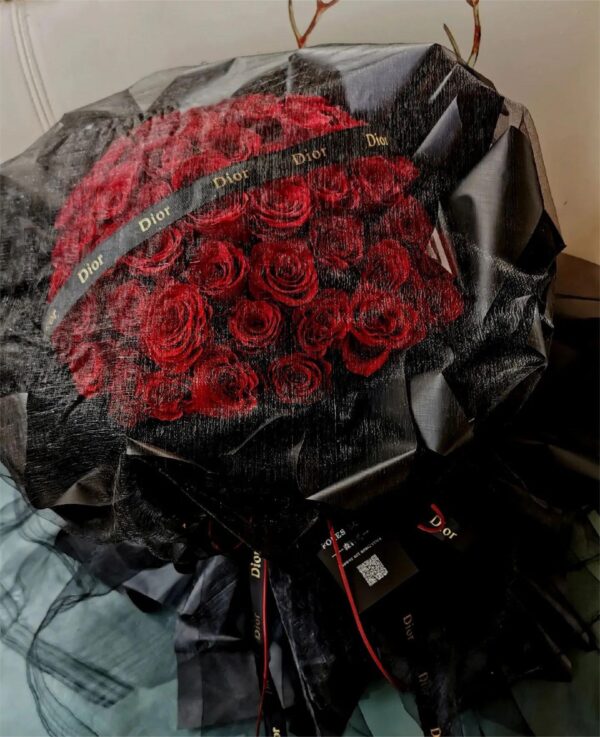 Eternal Red Rose Bouquet 🌹💖 - A Deep Confession, A Romantic Expression - Image 2