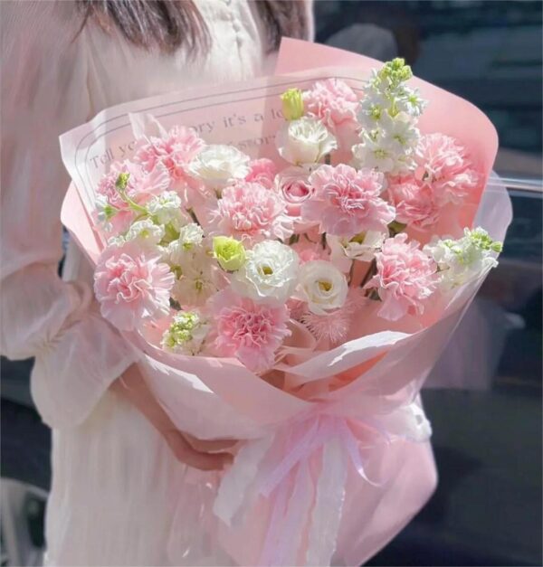 Warm Family Bouquet 💐🤍 - An Expression of Love and Gratitude