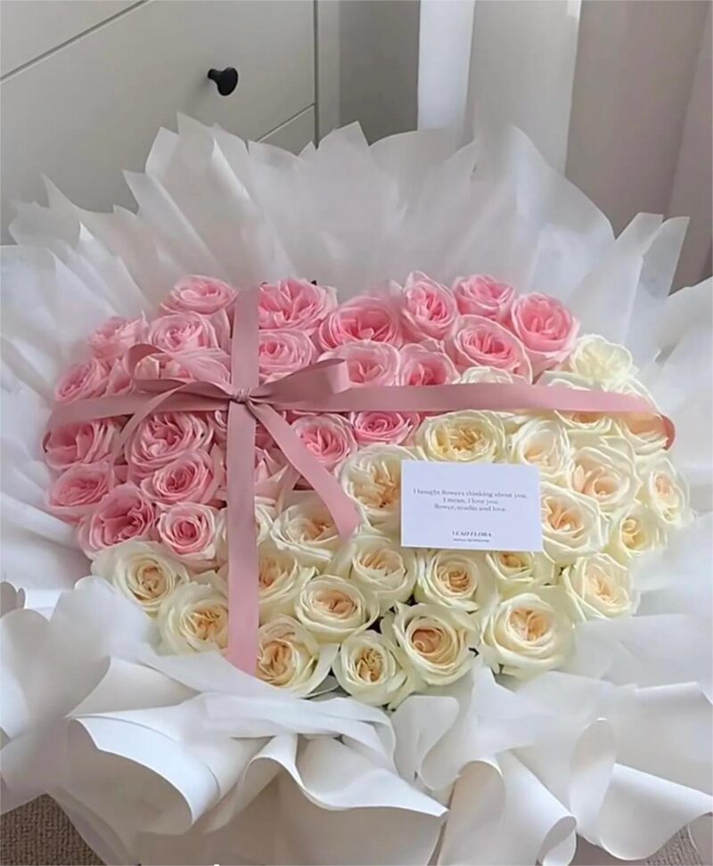 Colorful Gradient Rose Bouquet 🌹💞 - The Fusion of Passion and Tenderness in Love - Image 3